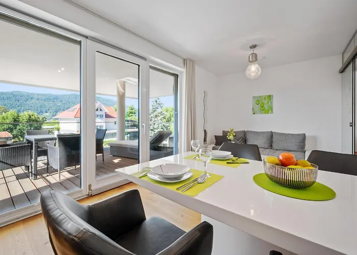 Seeblickwohnung Apartment Pörtschach am Wörthersee